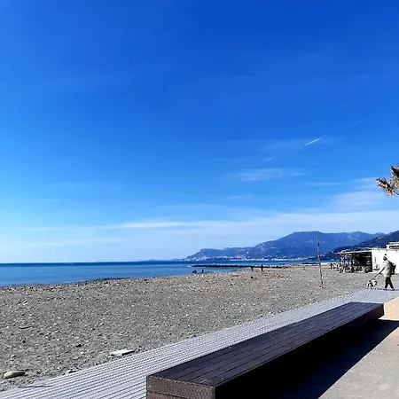 Casa Vacanze Mare E Relax Apartment