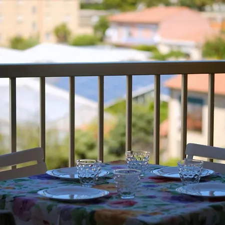 Casa Vacanze Mare E Relax Apartment *